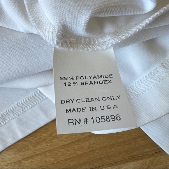 WORTH NY TOP TEE M NYLON STRETCH 3/4 SLEEVE V NECK EVERYDAY ESSENTIAL MI… - Picture 10 of 10